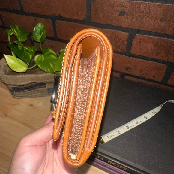 Coach Brown Signature Soho Compact Bifold Wallet - Picture 12 of 13